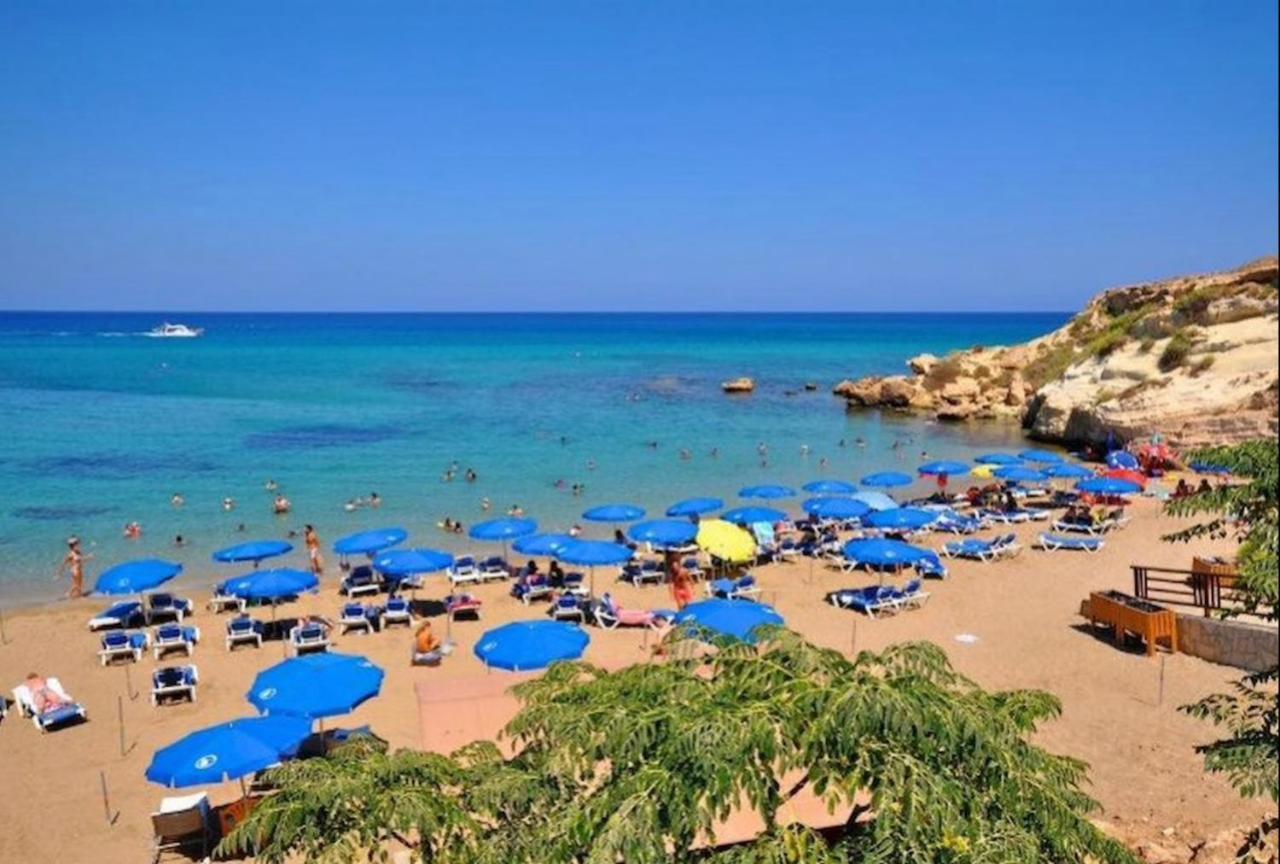 Villa Mario - 2Min Walk From Kapparis Beach Paralímni Kültér fotó